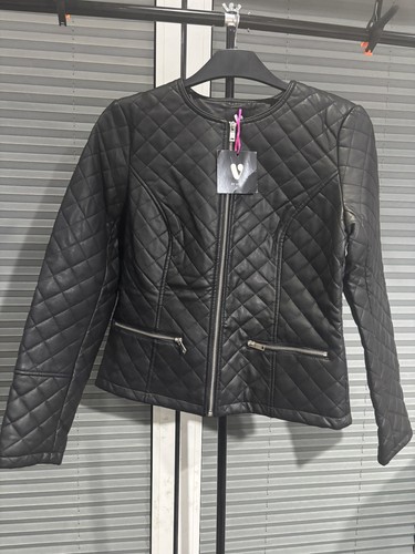 Ladies quilted bike look