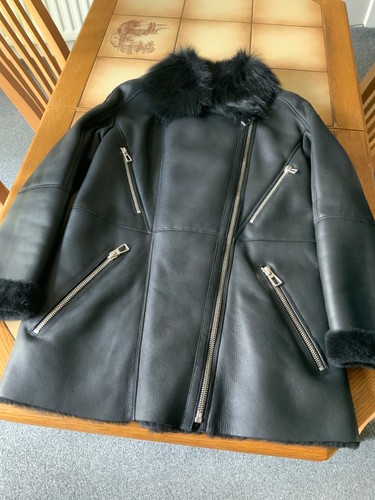 Stunning ladies black leather